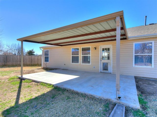 15400 Camellia Road, Oklahoma City, OK 73170