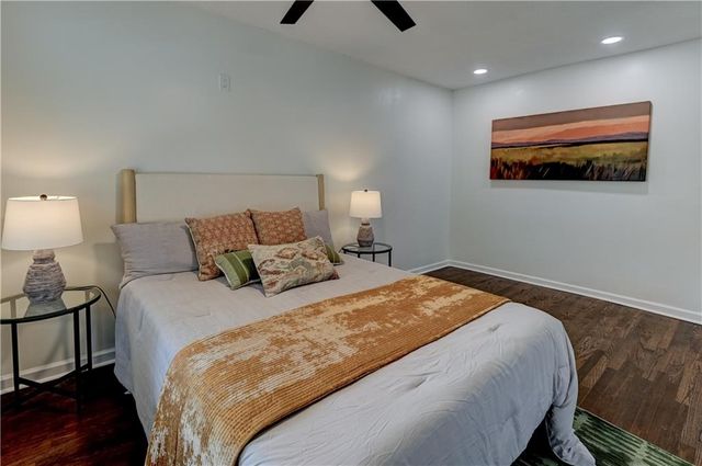 5000 FONTANA Street, Roeland Park, KS 66205