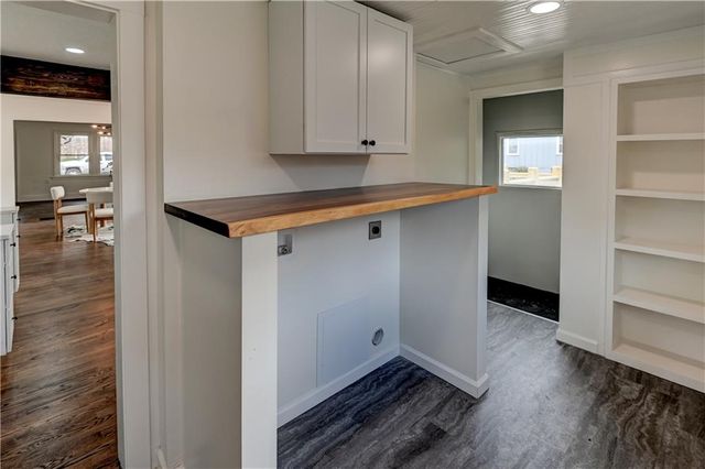 5000 FONTANA Street, Roeland Park, KS 66205