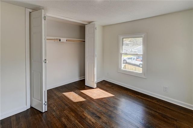 5000 FONTANA Street, Roeland Park, KS 66205