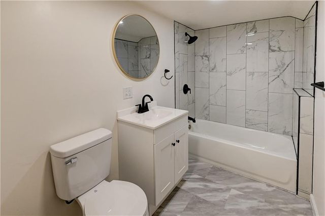 5000 FONTANA Street, Roeland Park, KS 66205