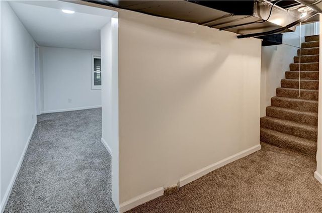 5000 FONTANA Street, Roeland Park, KS 66205