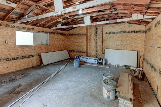 5000 FONTANA Street, Roeland Park, KS 66205