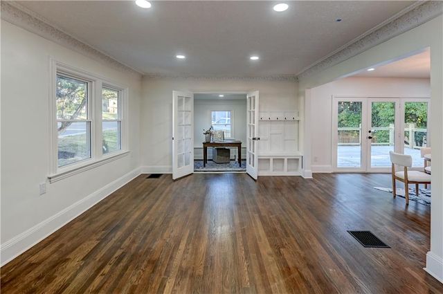 5000 FONTANA Street, Roeland Park, KS 66205