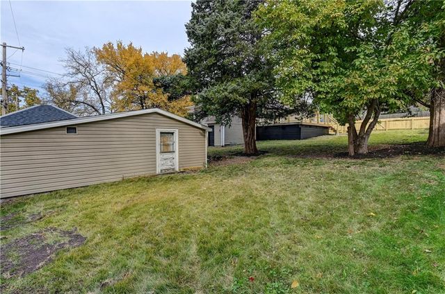 5000 FONTANA Street, Roeland Park, KS 66205