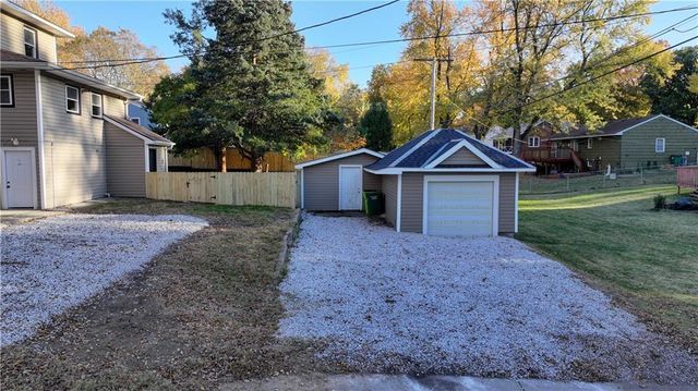 5000 FONTANA Street, Roeland Park, KS 66205