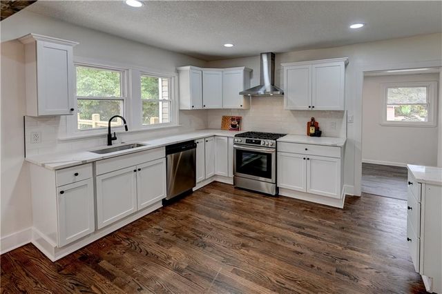 5000 FONTANA Street, Roeland Park, KS 66205