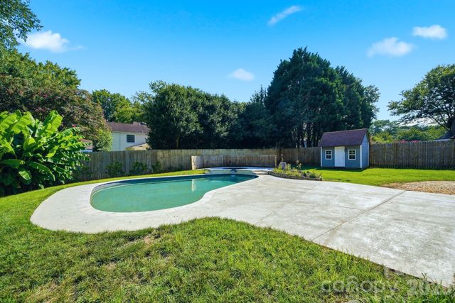 9028 Agnes Park Lane, Huntersville, NC 28078