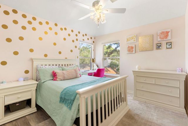 7 S Acacia Park Circle, The Woodlands, TX 77382