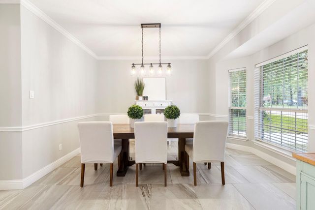 7 S Acacia Park Circle, The Woodlands, TX 77382
