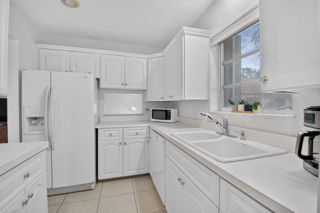 20892 Concord Green Drive E, Boca Raton, FL 33433