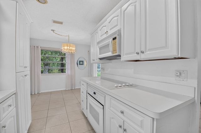 20892 Concord Green Drive E, Boca Raton, FL 33433