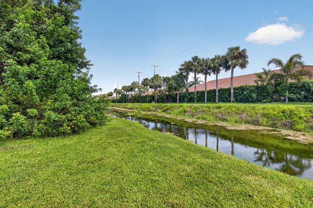 20892 Concord Green Drive E, Boca Raton, FL 33433