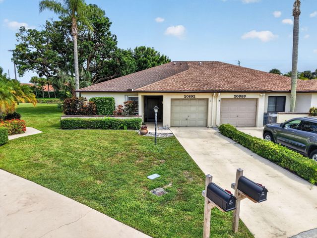 20892 Concord Green Drive E, Boca Raton, FL 33433