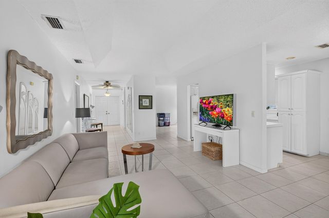 20892 Concord Green Drive E, Boca Raton, FL 33433
