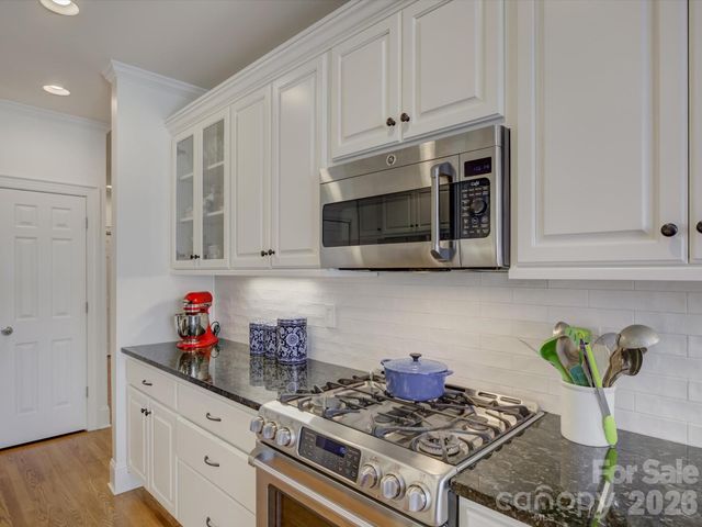 8905 Challis Hill Lane, Charlotte, NC 28226