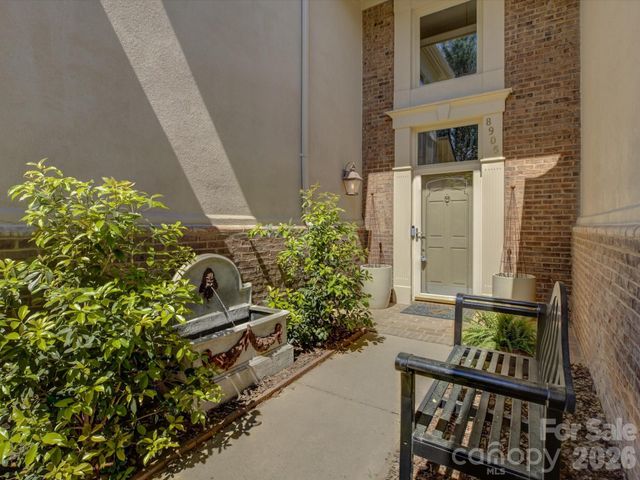 8905 Challis Hill Lane, Charlotte, NC 28226