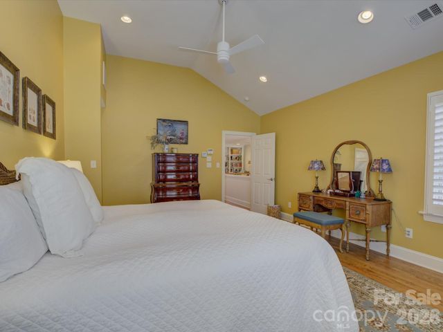 8905 Challis Hill Lane, Charlotte, NC 28226