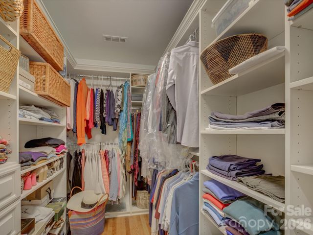 8905 Challis Hill Lane, Charlotte, NC 28226