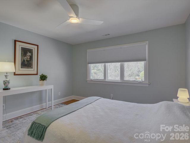 8905 Challis Hill Lane, Charlotte, NC 28226