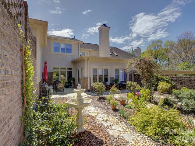 8905 Challis Hill Lane, Charlotte, NC 28226