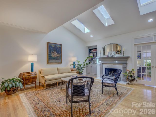 8905 Challis Hill Lane, Charlotte, NC 28226