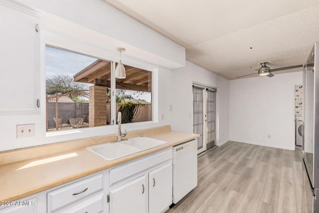 2013 W TULSA Street, Chandler, AZ 85224