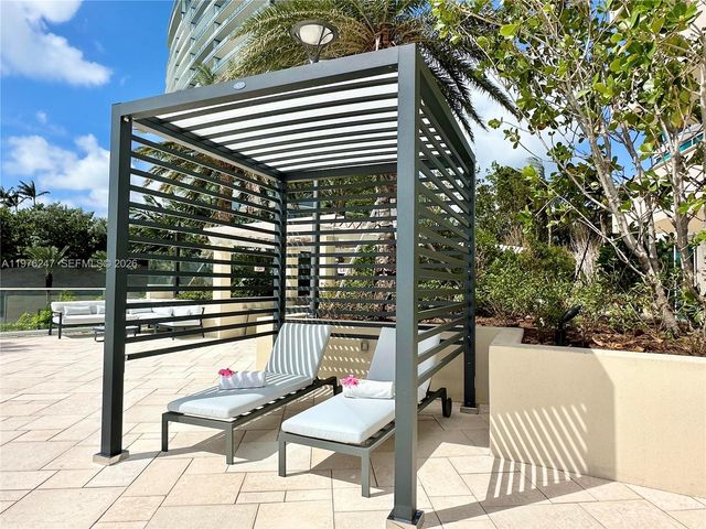 400 S Pointe Dr 2308, Miami Beach, FL 33139