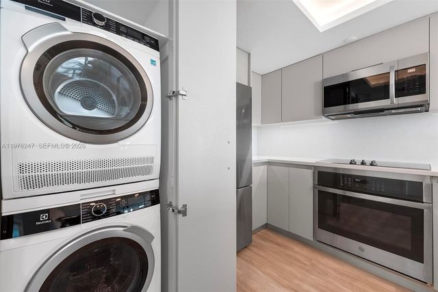 400 S Pointe Dr 2308, Miami Beach, FL 33139