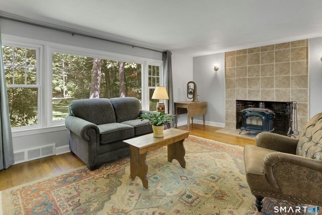 65 Barrows Road, Easton, CT 06612