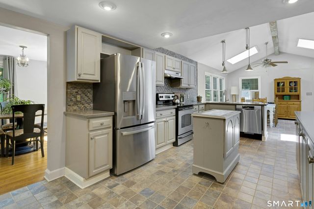 65 Barrows Road, Easton, CT 06612