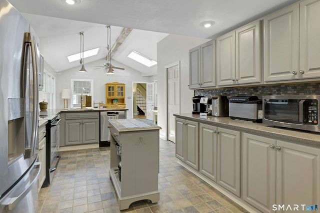 65 Barrows Road, Easton, CT 06612