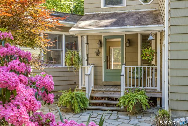 65 Barrows Road, Easton, CT 06612