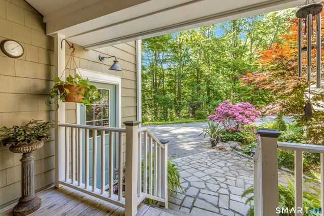 65 Barrows Road, Easton, CT 06612