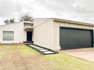 2312 NW Dunstan Lane, Lawton, OK 73505