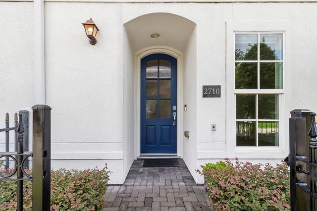 2710 Harvard Street, Houston, TX 77008
