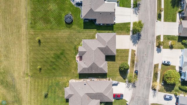 766 36th Street S, Moorhead, MN 56560