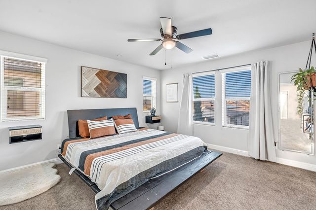 2760 N Sophie Drive, Fresno, CA 93727