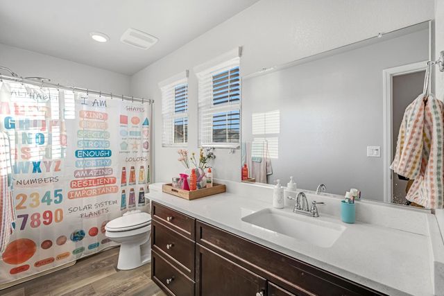 2760 N Sophie Drive, Fresno, CA 93727