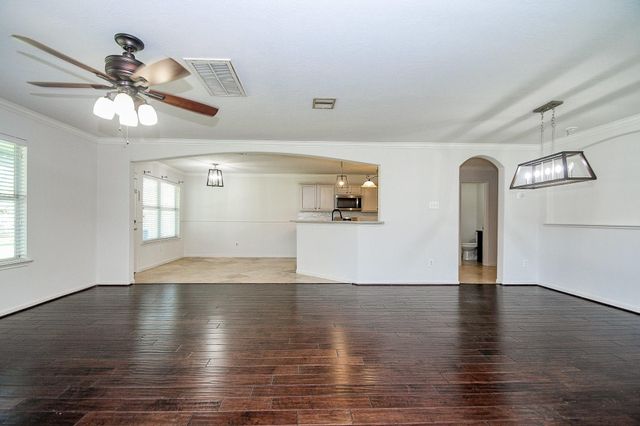 9203 Split Ridge Lane, Houston, TX 77075