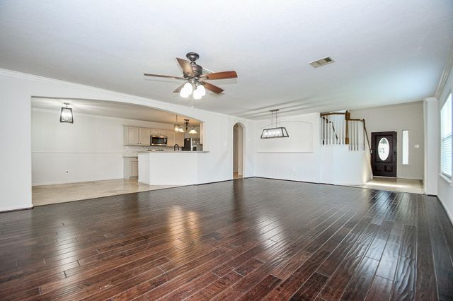 9203 Split Ridge Lane, Houston, TX 77075