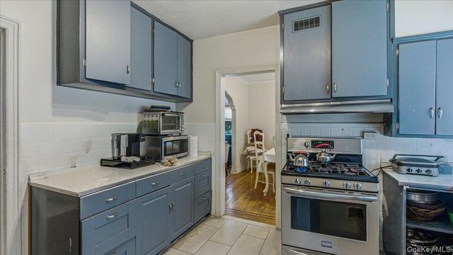 6402 Ellwell Crescent, Rego Park, NY 11374