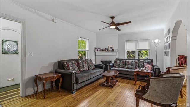 6402 Ellwell Crescent, Rego Park, NY 11374