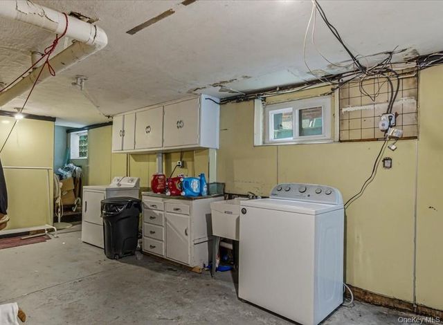 6402 Ellwell Crescent, Rego Park, NY 11374