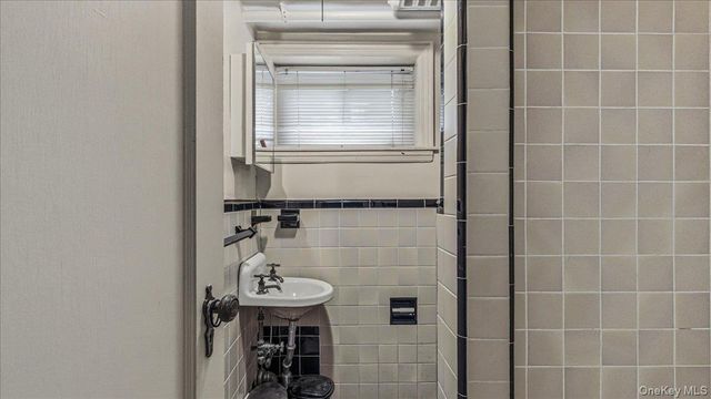 6402 Ellwell Crescent, Rego Park, NY 11374
