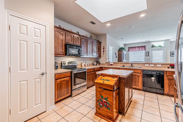 6208 Melanie Drive, Fort Worth, TX 76131