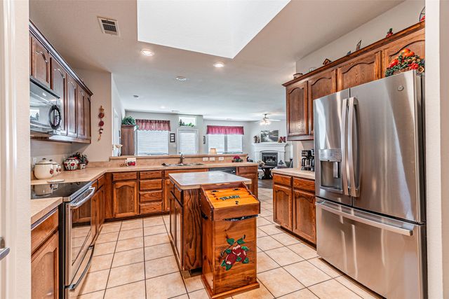 6208 Melanie Drive, Fort Worth, TX 76131