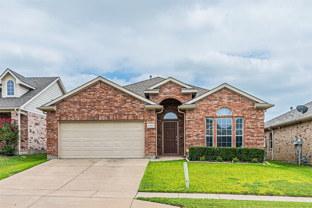 6208 Melanie Drive, Fort Worth, TX 76131