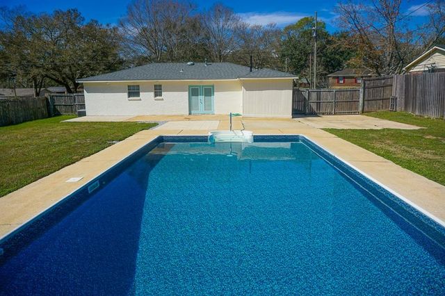 5161 Lancelot Drive, Mobile, AL 36619