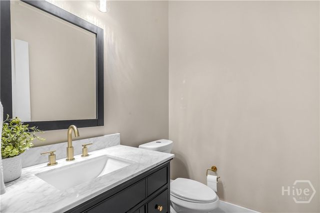 216 W Henry Street, Savannah, GA 31401